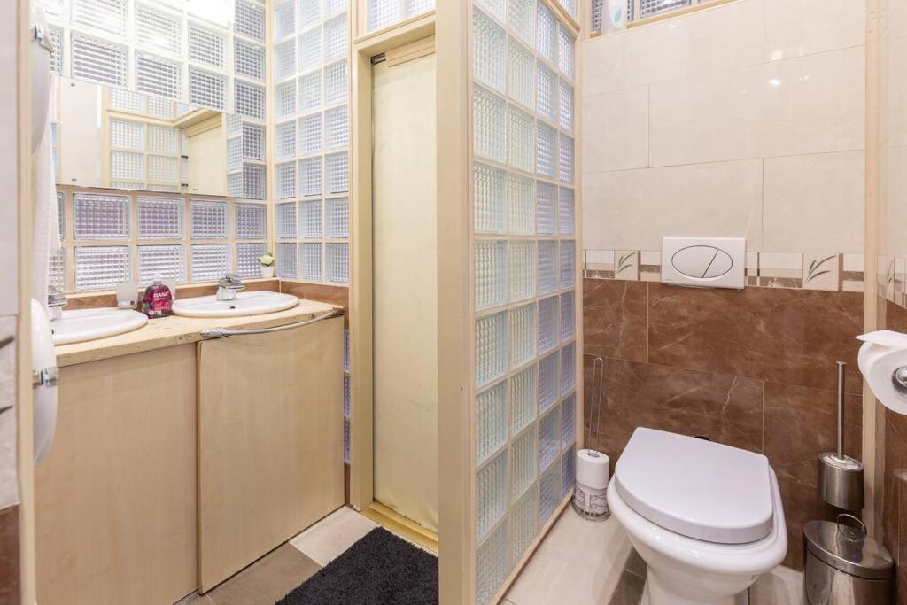 Stylish Central Budapest Apartment المظهر الخارجي الصورة